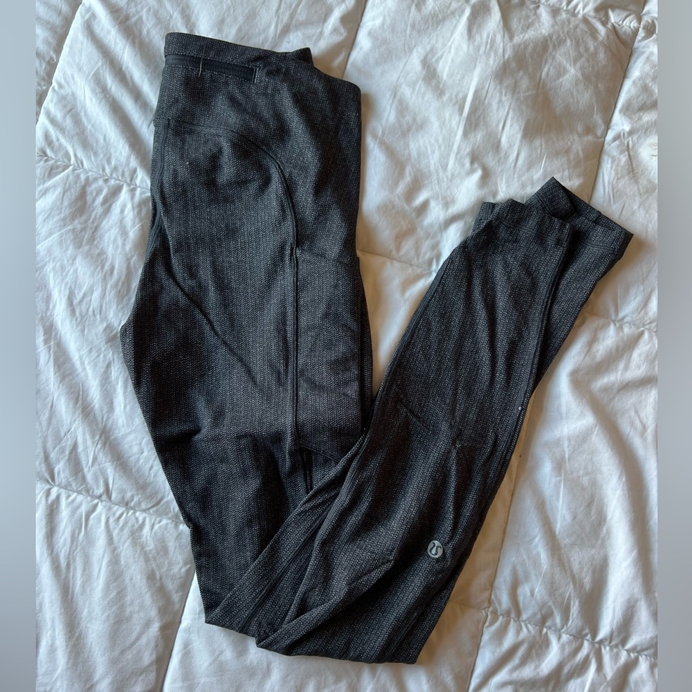 Lululemon leggings with pockets